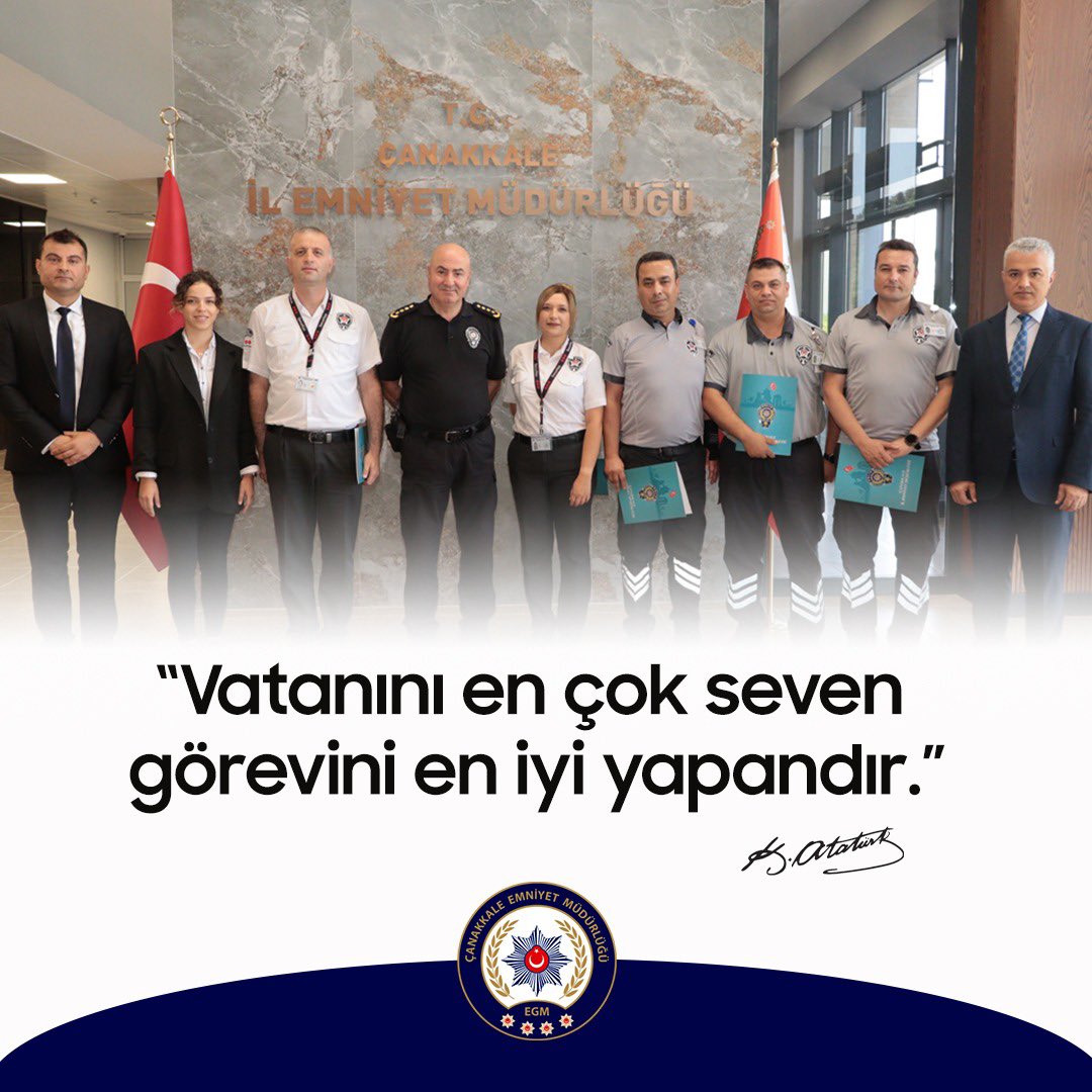 Çanakkale’nin huzuru ve güvenliği için sahada 7/24 görev yapan personelimize yardımcı olmak adına EGM KAAN Uygulamasını etkin bir şekilde kullanan özel güvenlik görevlileri ile bir araya geldik. 

Ayhan, Nevzat, Yunus, Merve ve Gökhan’ı tebrik eder görevlerinde başarılar dilerim.