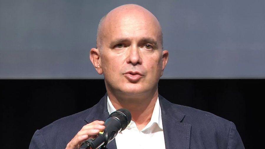 Feltrinelli acquisisce 10% di Adelphi  buff.ly/3xuV2Fu