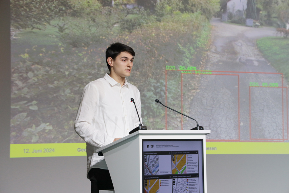 igeoFHNW's tweet photo. Mitte Juni fand am Institut Geomatik ein ganztägiges Event voller Abschlusspräsentationen statt. Ein Bericht zum Masterforum & Geoforum mit vielen Bildern finden Sie in unserem Blogeintrag: https://t.co/v7TEzZx9p0
#geomatikstudieren #masterforum #geoforum #geomatik
@HABG_FHNW https://t.co/Ov1ZGXtuI8