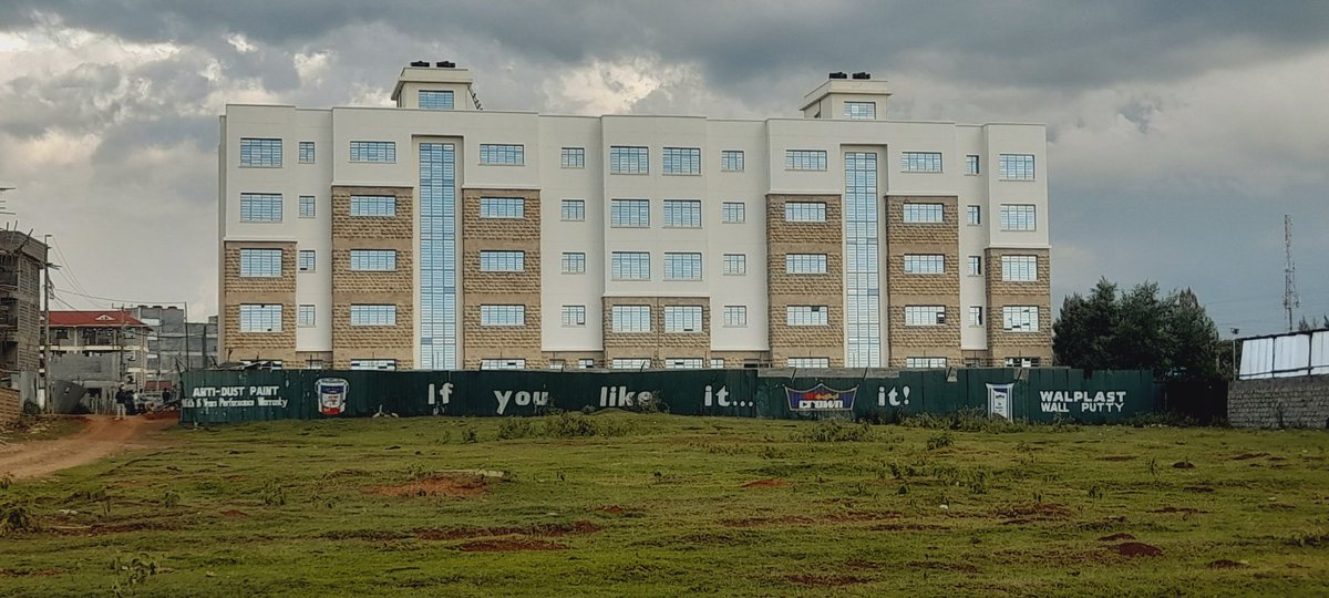 omwami_bertrand's tweet photo. Huku Eldoret waindi hawachezi na kazi. Look at the elegance and magnificence of this newly built apartment in Annex Eldoret. https://t.co/98i1Jf88zX