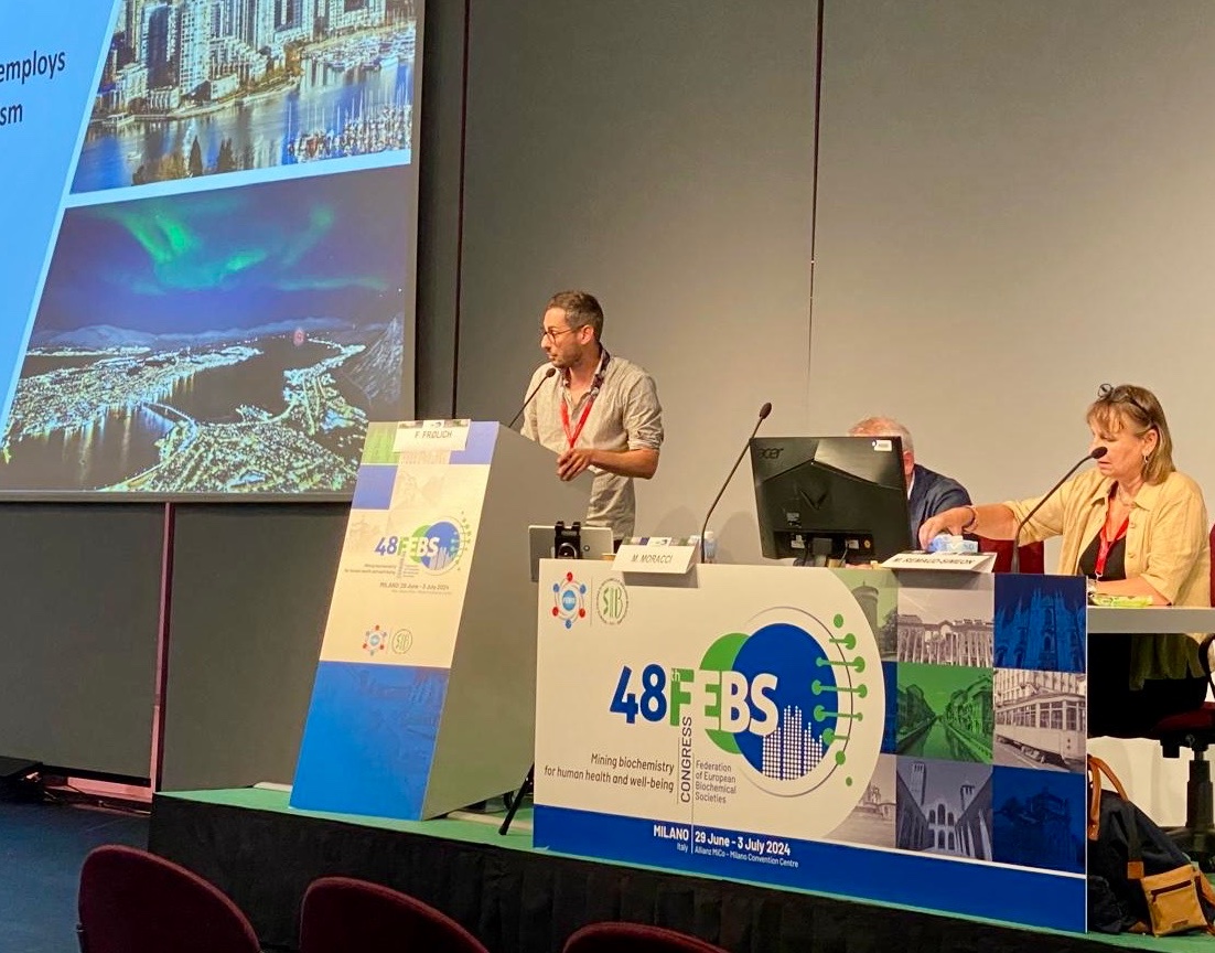 🔬 Thrilled to have presented our research at #FEBS2024! 

🧬Mutations can shift the rate-limiting steps in enzyme reactions during evolution, creating strong synergistic effects. 

🙏Thanks to everyone for participating and all the positive engagement! 

 doi.org/10.1038/s41929…
