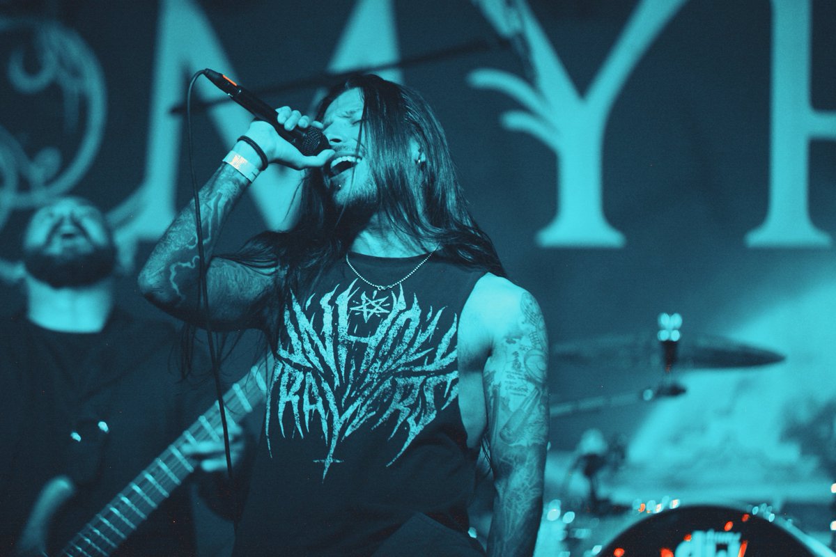 Pasen a desearle un gran cumpleaños a nuestro vocalista <a href="/adolfoPUNTOhdz/">Adolfo Torres</a> que tenga un gran día lleno de música y mucho mucho cariño de todas y todos ustedes!

Feliz cumpleaños, hermano 🥳 

📸 #sethba