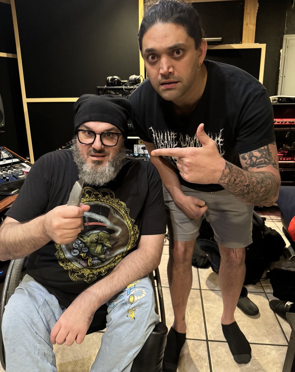 Can you believe we just tracked a bunch of guitars using nothing but this box cutter? New Nekro tunes underway!