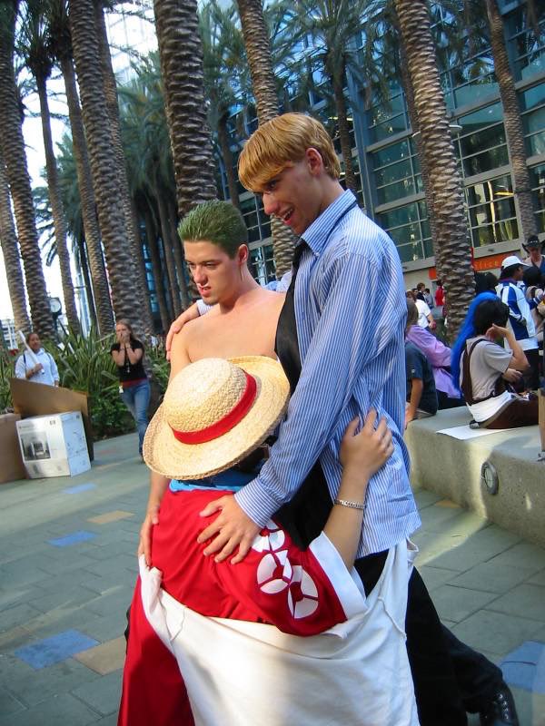 CosplayerGuys's tweet photo. #hotguysincostume #Cosplay #gay #GayHalloween #Halloween #GayCosplay #Guyswithabs
#NetflixONEPIECE #NetflixOriginal
#OnePiece #Luffy #Zoro #Sanji https://t.co/ZAcNAVaq5h