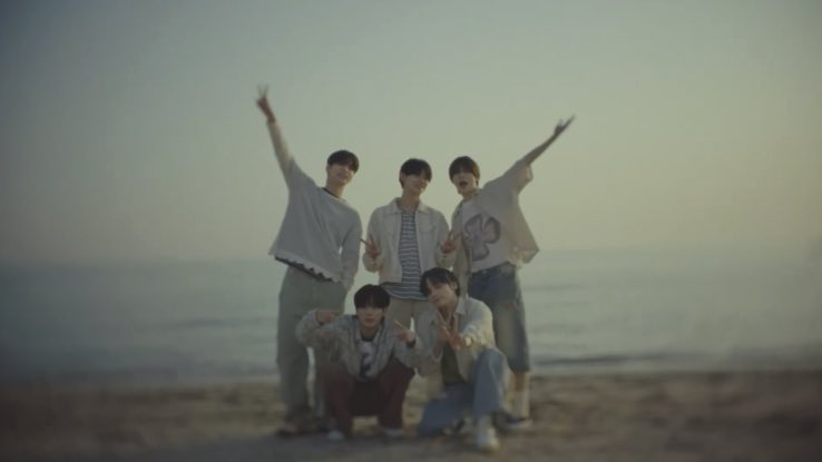 txt_sarangdan2's tweet photo. 내청춘내보물어떤수식어를가져다붙여도아깝지않을사랑 https://t.co/MpJX6ibVX2