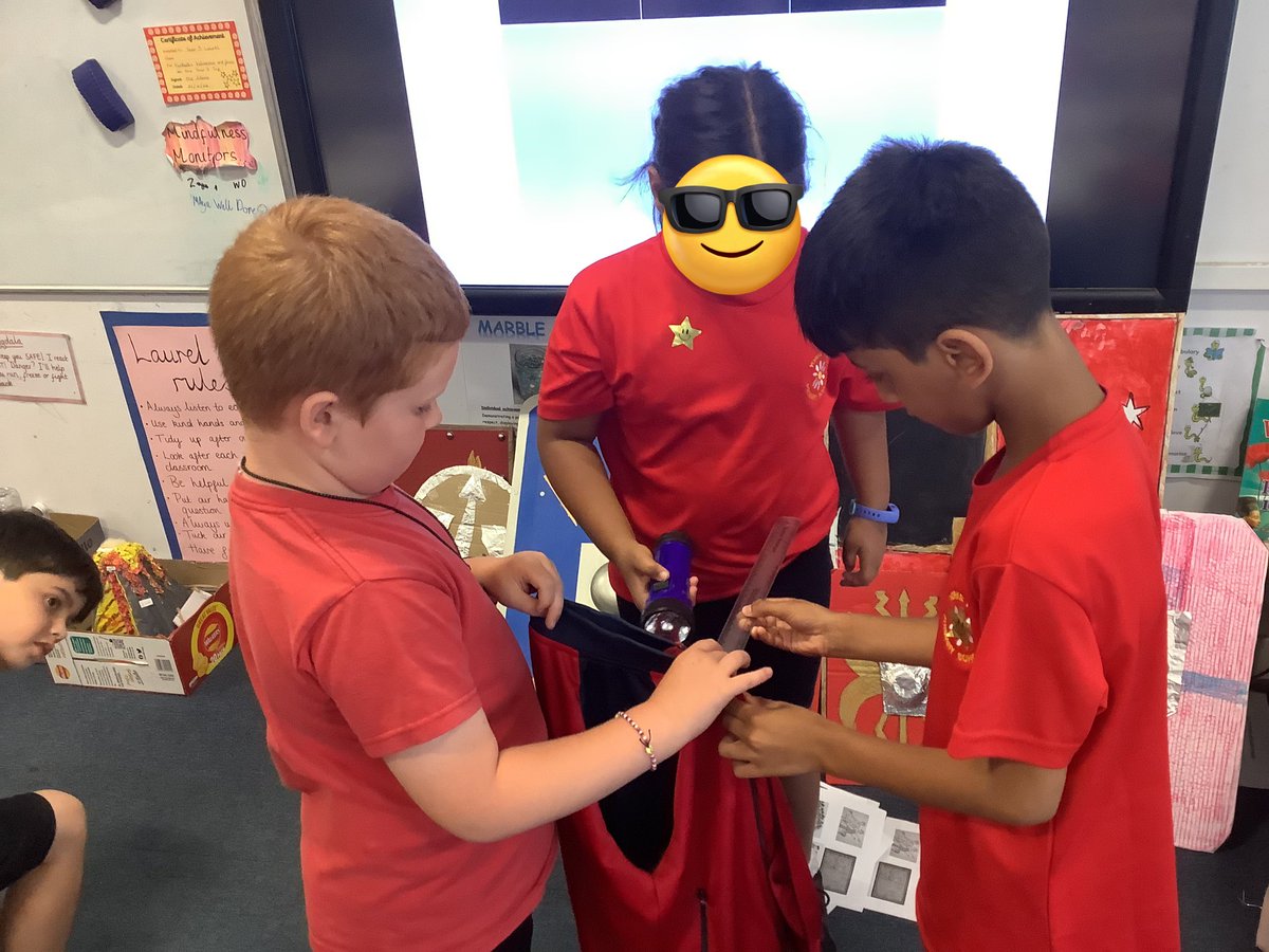3YorkeMead's tweet photo. Investigating whether materials are opaque, transparent or translucentπ¦ #YorkeScience @YorkeMead https://t.co/xXmWaq11Zn