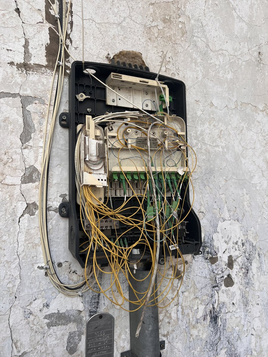 mirtaus's tweet photo. @Mobily1100 This is the condition of the fibre box in our building. Despite multiple complaints not changed since almost one year.Every few weeks our internet connection gets disconnected because someone moves the cables. Very bad state of affairs. https://t.co/ql4Y983xp5