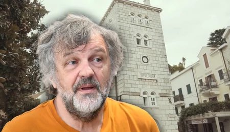 crniroko66's tweet photo. Ovo zlo se na borbi protiv kapitalizma i imperijalizma ozbiljno obogatilo. Nemanje je prvo privatozovao Mokru Goru, da bi navisti način na obali u Herceg Novom napravio hotel i restoran od stare železničke stanice sagrađene od najlepšeg kamena. https://t.co/6YFO48h7e6