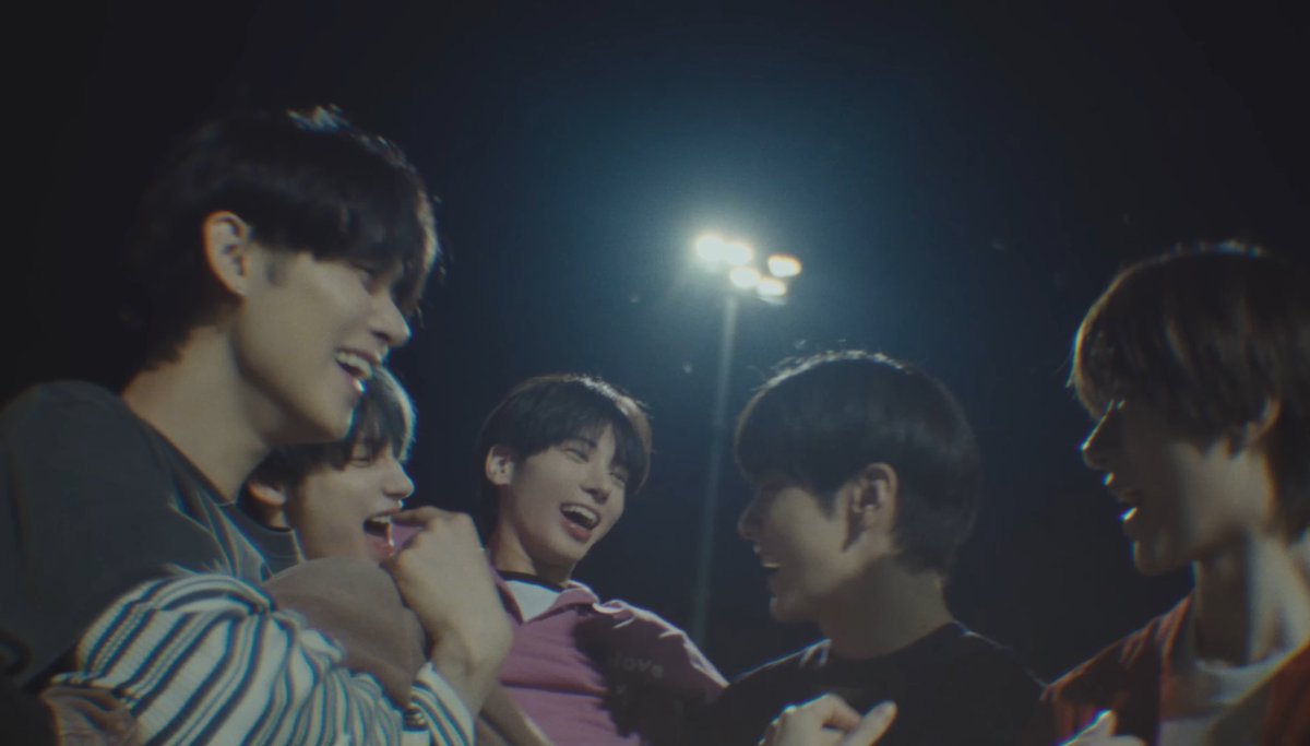 translatingTXT's tweet photo. 5 - 1 = 0 ⭐️ https://t.co/OcZRVmHznP