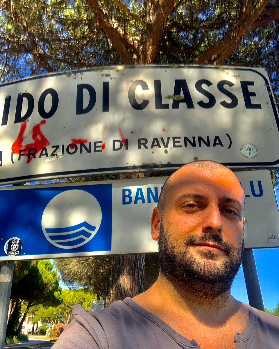 NicholasVita990's tweet photo. Cucù! 🔥
#inizialestate #lidodiclasse #ravenna #romagna #emiliaromagna #lido #classe #mare #cielo #caldo #sea #sky #hot #beard #bearded #beardedman #beardedmen #beardedboy #beardedboys #estate #estate2024 #summer #summer2024 https://t.co/X7xZXmk21l