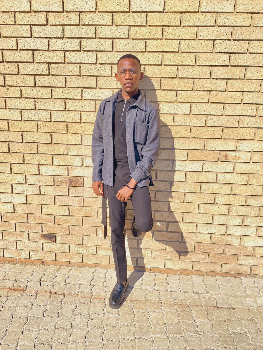 JackThato01's tweet photo. Tuesday 🖤✨ https://t.co/PysCOc4JmR