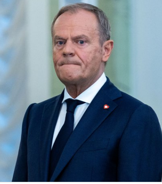 Cezar05264959's tweet image. Z powodu rezygnacji z REPARACJI uroczyście UNIEWAŻNIAM  TUSKA. Jeśli się zgadzasz polub i podaj dalej.