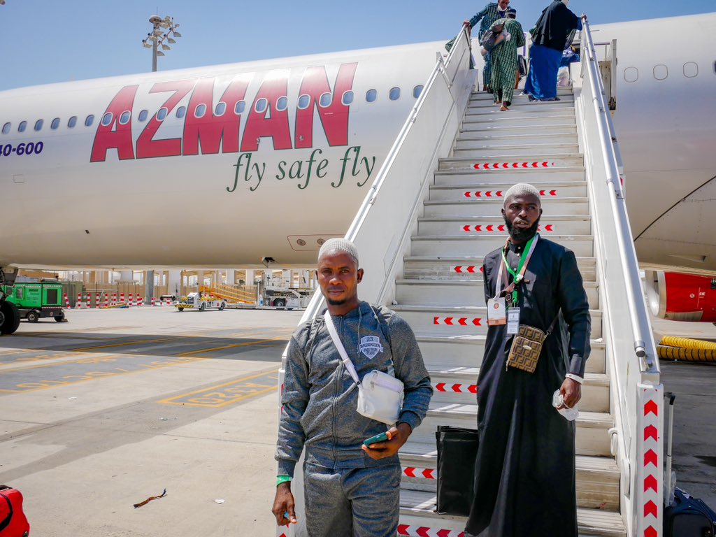 AzmanAir - #LetsFlyAzmanAir tweet media