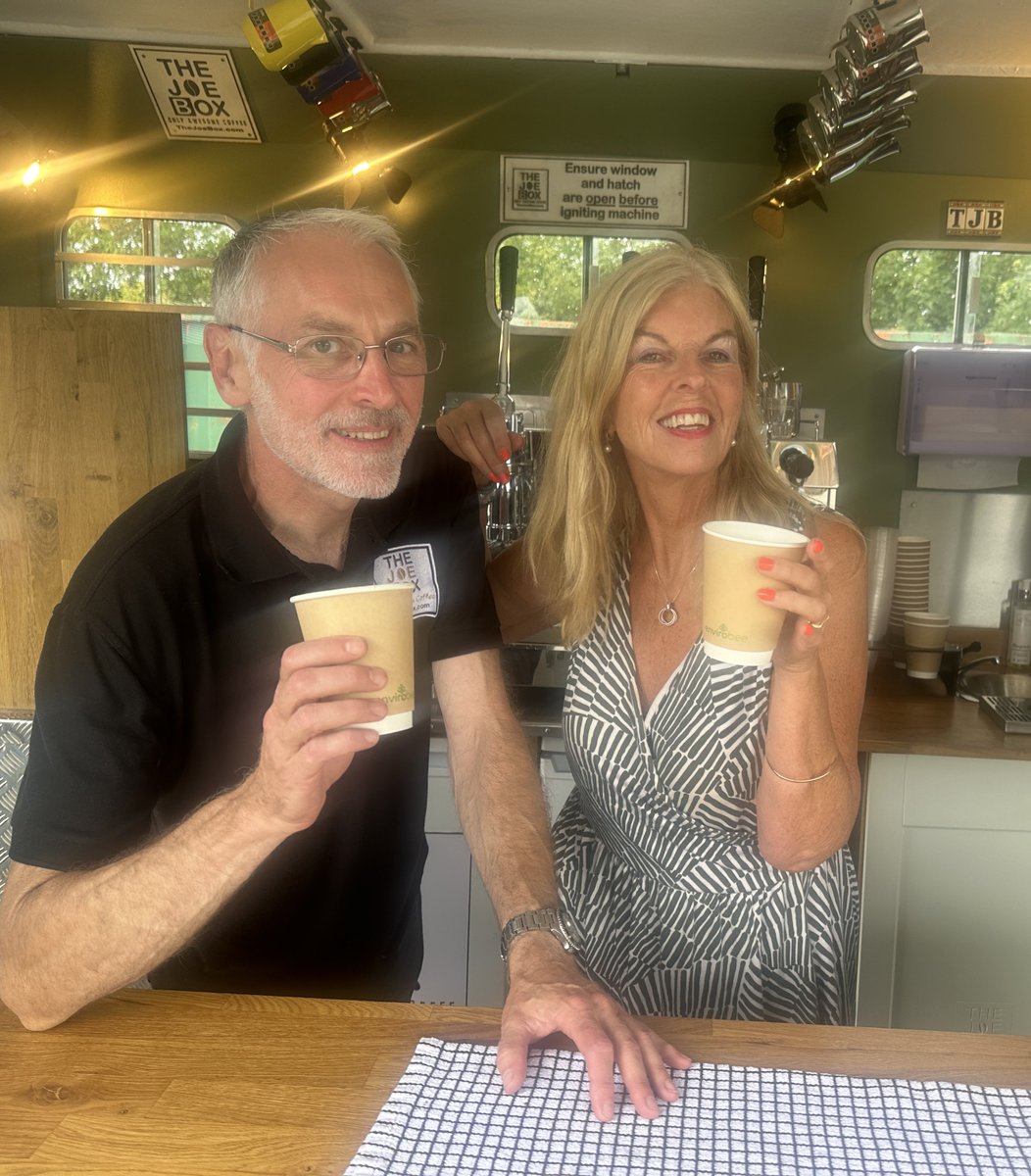 vanillaweb's tweet photo. Did you miss it ? Catchup with me @julesserkin on #BBunker radio show with guests 

James @TheJoeBoxCoffee 

Julia @LittlePinkDog1 

https://t.co/acYPzp2eic https://t.co/UVjB11JeG5