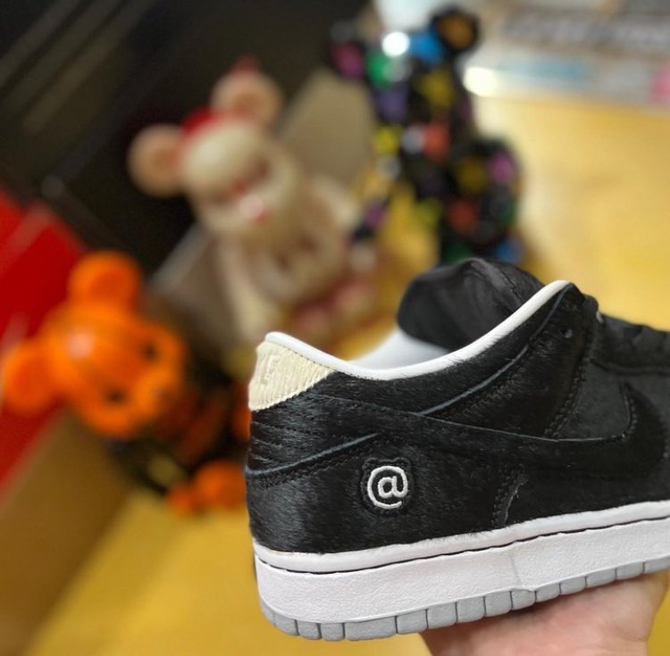 Mitsu_Aizawa's tweet image. MEDICOM TOY x Nike SB Dunk Low
BE@RBRICK

SIZE:26cm

状態:新品　箱無し

💰:10,000円

KICKS CLAN（@65kicks ）店主
PG（@PGforOZMATIC ）から赤字覚悟の泣きの1足を来店先着順で販売👟✨

🗓️2024年7月4日 Renewal OPEN

🔗 instagram.com/p/C860RbsSauB/…

Good Luck🤞