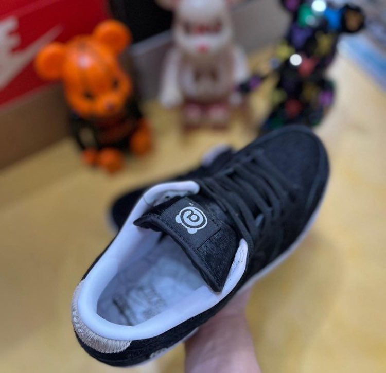 Mitsu_Aizawa's tweet image. MEDICOM TOY x Nike SB Dunk Low
BE@RBRICK

SIZE:26cm

状態:新品　箱無し

💰:10,000円

KICKS CLAN（@65kicks ）店主
PG（@PGforOZMATIC ）から赤字覚悟の泣きの1足を来店先着順で販売👟✨

🗓️2024年7月4日 Renewal OPEN

🔗 instagram.com/p/C860RbsSauB/…

Good Luck🤞