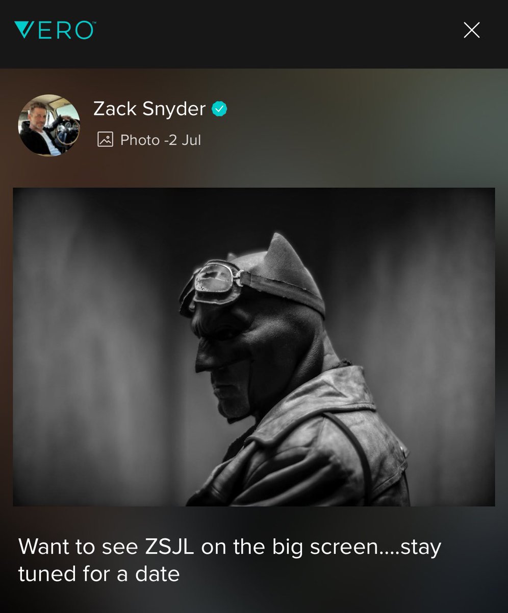 FilmUpdates's tweet photo. Zack Snyder teases a theatrical release for ‘ZACK SNYDER’S JUSTICE LEAGUE.’ https://t.co/svVdyKrQVH