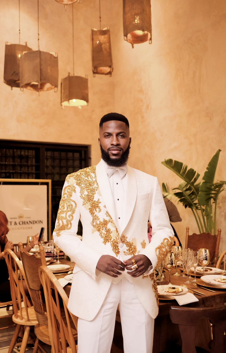 akinfaminu's tweet image. @moetchandon treated me to the best birthday dinner and I couldn’t be more grateful 🥺🤍 .. Cheers to creating amazing memories 🥂✨

#ToastwithMoet #Moetmoment