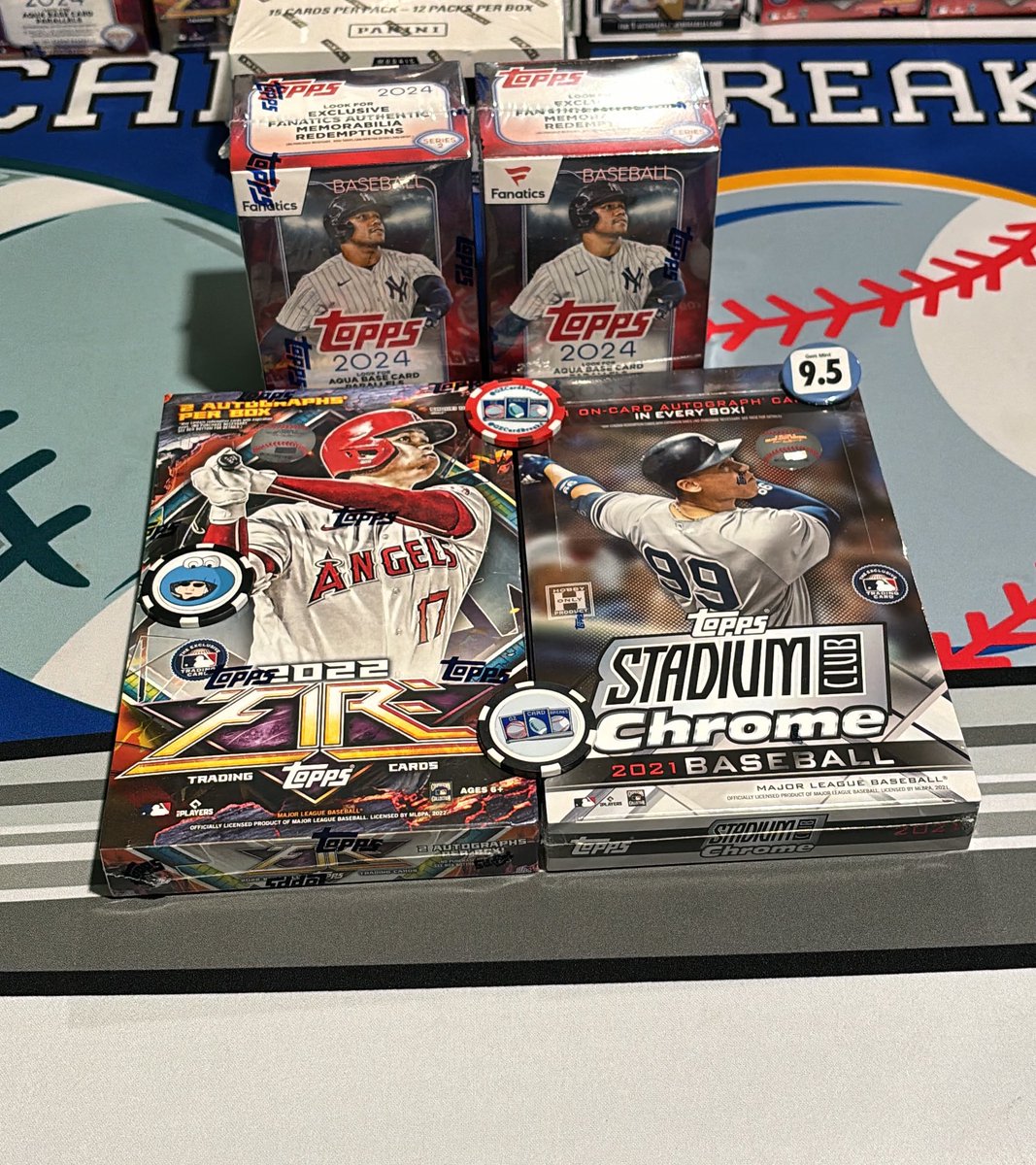 GZCardBreaks's tweet photo. ⚾️Baseball Break: Stadium Club Chrome & Topps Fire Mixer⚾️
(1) Person in this Break will win (1) 2018 #ToppsOpeningDay Value Pack
(1) 2021 #ToppsStadiumClubChrome Hobby Box
(1) 2022 #ToppsFire Hobby Box
(2) 2024 #Topps #Series2 #Fanatics Exclusive Blaster Boxes
$20 per random team - USA Shipping is included, Canada Shipping please add +$10
29 Spots Left!
Breaks When Full!
Comment/DM to claim or go to the website⏬
https://t.co/JGqcZW1WPq
#CardboardCollector #SportsCards #TheHobby #MLB #HobbyFamily #GoodVibes #Breakers #CardBreaks #BoxBreaks #SportsCard #BaseballCards #SportsTradingCards #SportsCardBreaks #CardBreakers