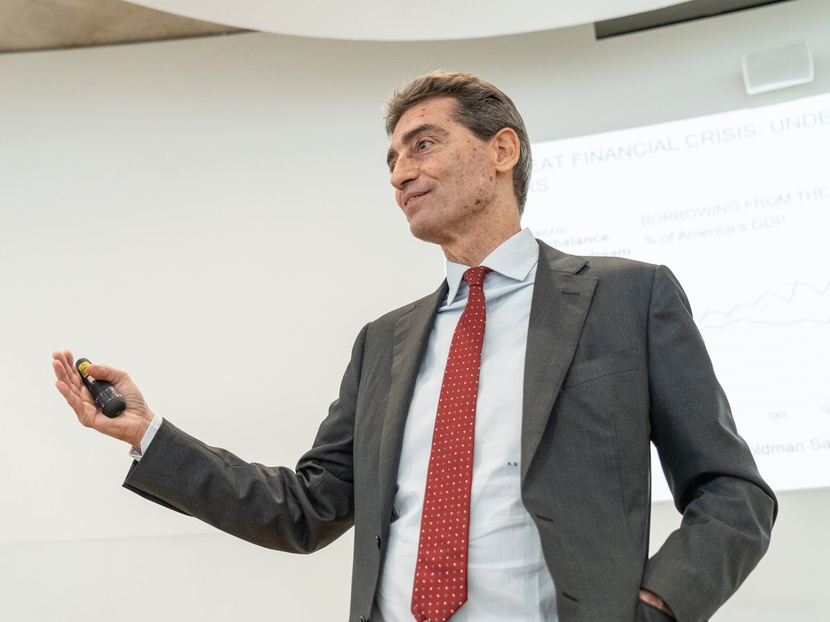 sdabocconi's tweet photo. A truly enlightening start to the #GlobalLeadersProgram: participants gained deep insights into geopolitical issues from esteemed speakers and guests, experiencing Italian excellence with an exclusive visit to Teatro La Scala, and a gala dinner at Cracco's restaurant. https://t.co/gc6WQc5SMQ