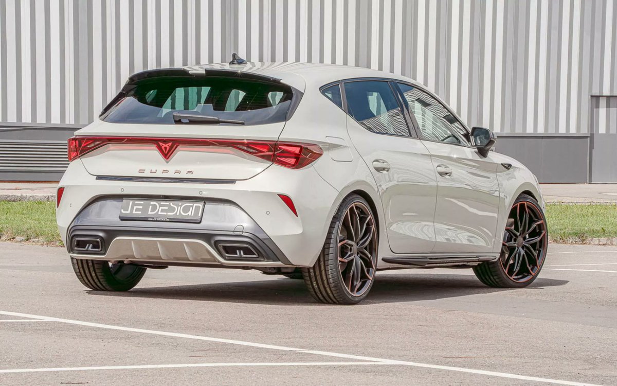 MadridMotorS's tweet photo. (2/2) New Restyling Cupra Leon by JE Design...y llantas de aleación de 20" y suspensión rebajada, muchos no se lo pensarán 2 veces y pedirán uno para su propio garage!! #restyling #cupra #leon #jedesign #tuning #supercar #premium #FelizMartes #FelizMartesATodos https://t.co/0s5NIbNbpI