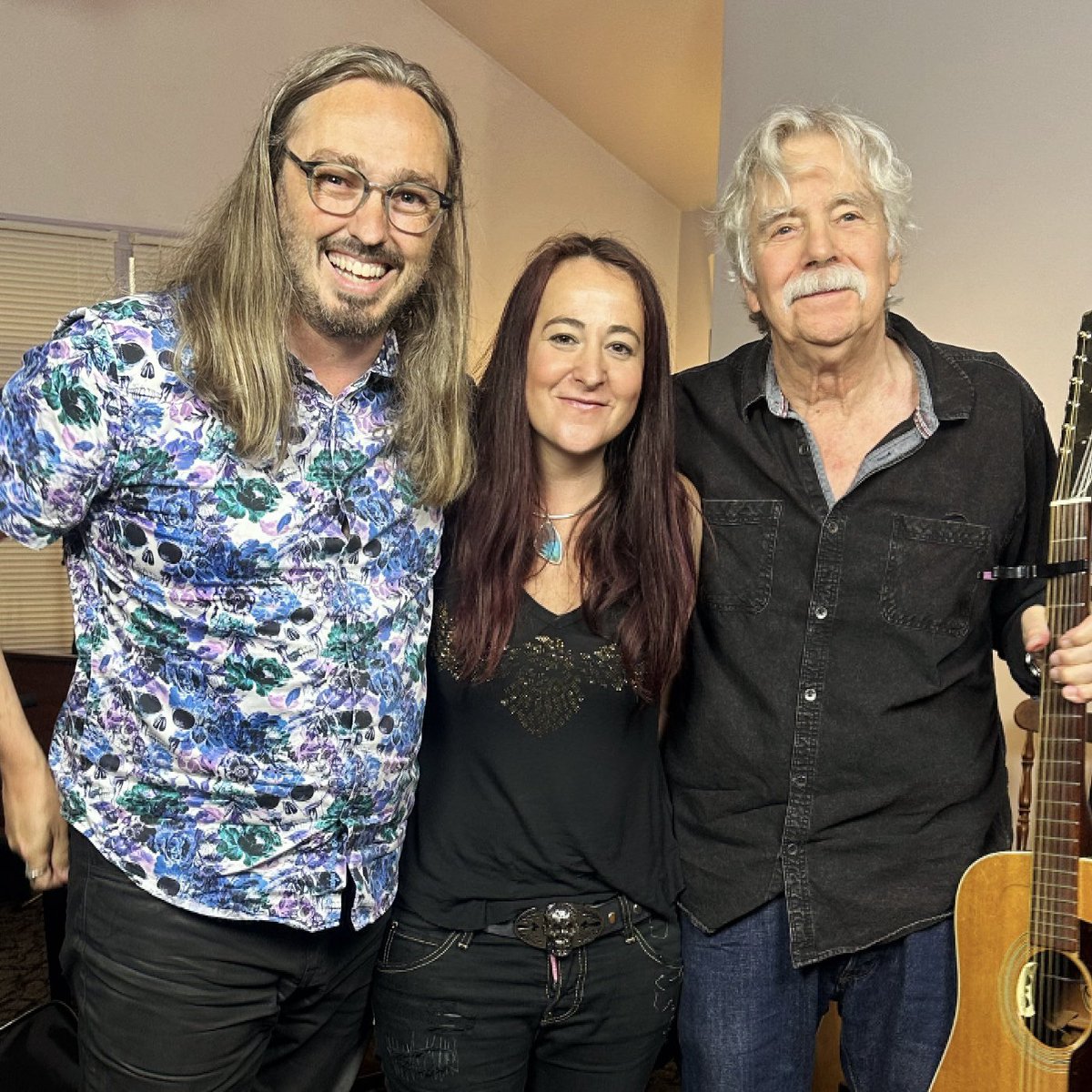 Had a fun few hours swapping some songs and chatting with the legendary <a href="/tomrushmusic/">Tom Rush</a> yesterday. Such a lovely man. Honoured to be invited along. 🖤