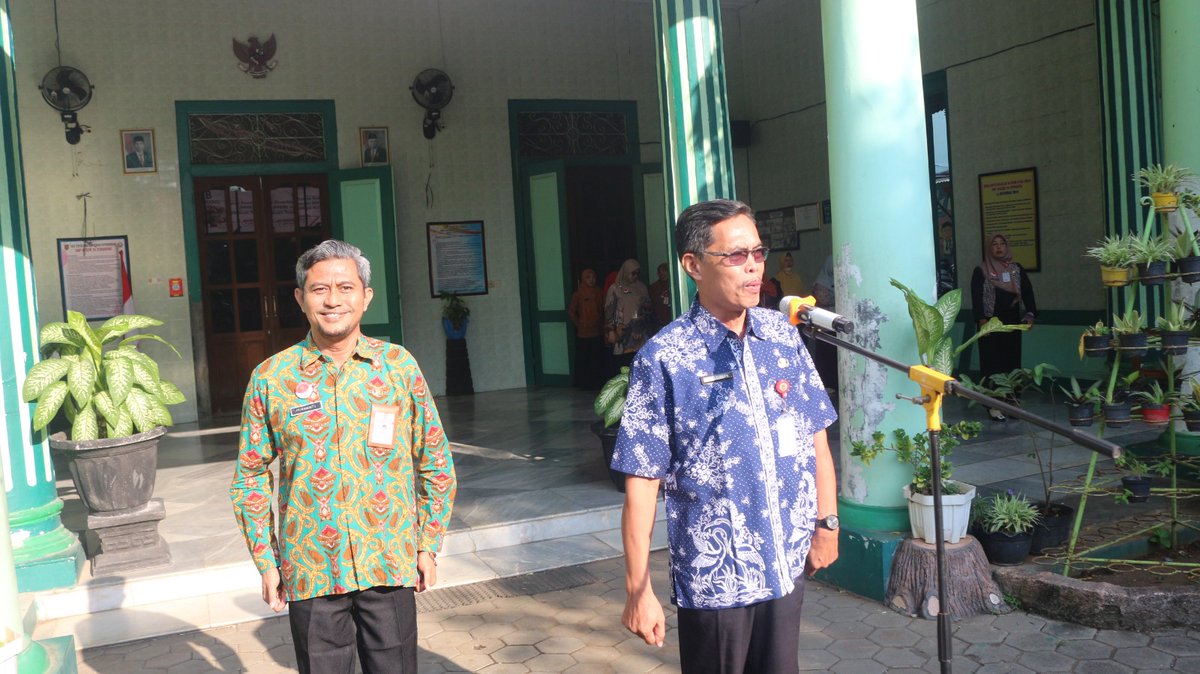 Apel Kenaikan Kelas dilaksanakan pada hari Jumat, 21 Juni 2024 dengan pembina oleh Bp. Purwanto, S.Pd. dan ditutup dengan perpisahan purna tugas Bp. Tony Lelono Adriyanto, S.Pd.

#speganam #smpn36pasti #smpn36berprestasi #smpn36bisa #smpn36pastibisaberprestasi #disdikkotasemarang