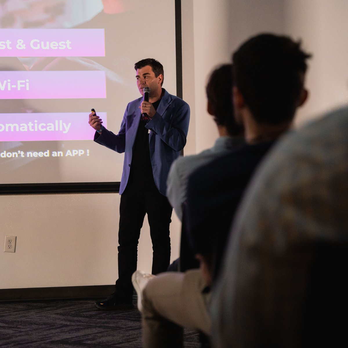 getcleverfi's tweet photo. Fantastic time last quarter at #MiamiTechWeek. It was great to pitch and meet Founders and Investors, Thanks @founding, @VentureCafeMIA, for organizing, and @tampabaywave for inviting to @eMergeAmericas where we had the opportunity to meet @andresbarreto https://t.co/vjOCuH4OZU