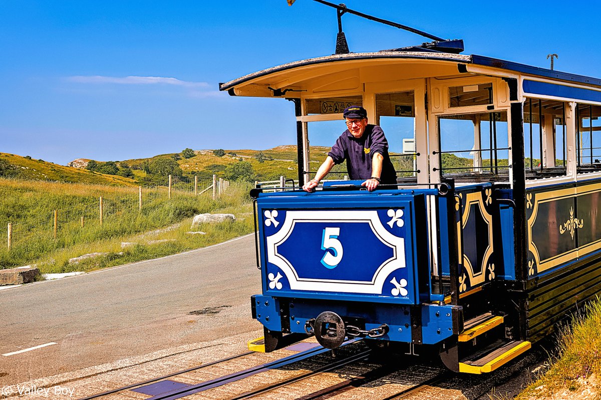 BJRoberts's tweet photo. Llandudno Great Orme Tramway Car 5 (St Silio) begins its first descent of the day from the Halfway Station. @Ruth_ITV @ItsYourWales @WalesCoastPath @NWalesSocial @northwaleslive @OurWelshLife @northwalescom @AllThingsCymru #Llandudno #GreatOrmeTramway #No5 #StSilio #June #Wales https://t.co/GRNxYiWepb
