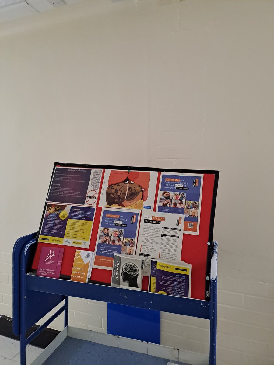 Achieve Trafford are starting #AlcoholAwarenessWeek at Trafford General Hospital. 

The Community Development Team and The Alcohol Liason Nurses visited staff on the wards to spread awareness of the dangers of alcohol and how to access inpatient and community support.