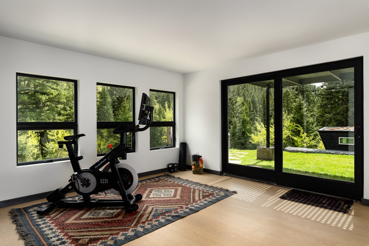 KnoffGroup's tweet photo. Have you seen inside our listing on Stone Creek Road? This Scandinavian long-house style home is an idyllic &amp; peaceful mountain sanctuary
🔗 More photos, info and 360° virtual tour at https://t.co/LxYIo8gb1u
Listed by Marcie Hahn-Knoff, Broker | REALTOR® Knoff Group Real Estate https://t.co/BWl1GDXugj