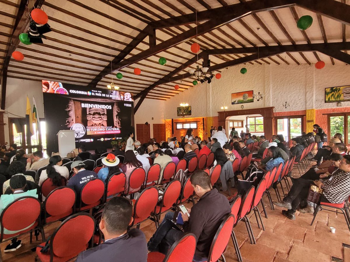 #Turismo🔊Jericó en el II Encuentro Nacional de Turismo Cultural y Arqueológico🗿👏🏻✅
Nuestra Administración Municipal #JericóTerritoriodeOportunidades 💛❤️ presente en el II Encuentro Nacional de Turismo Cultural y Arqueológico en San Agustín Huila.