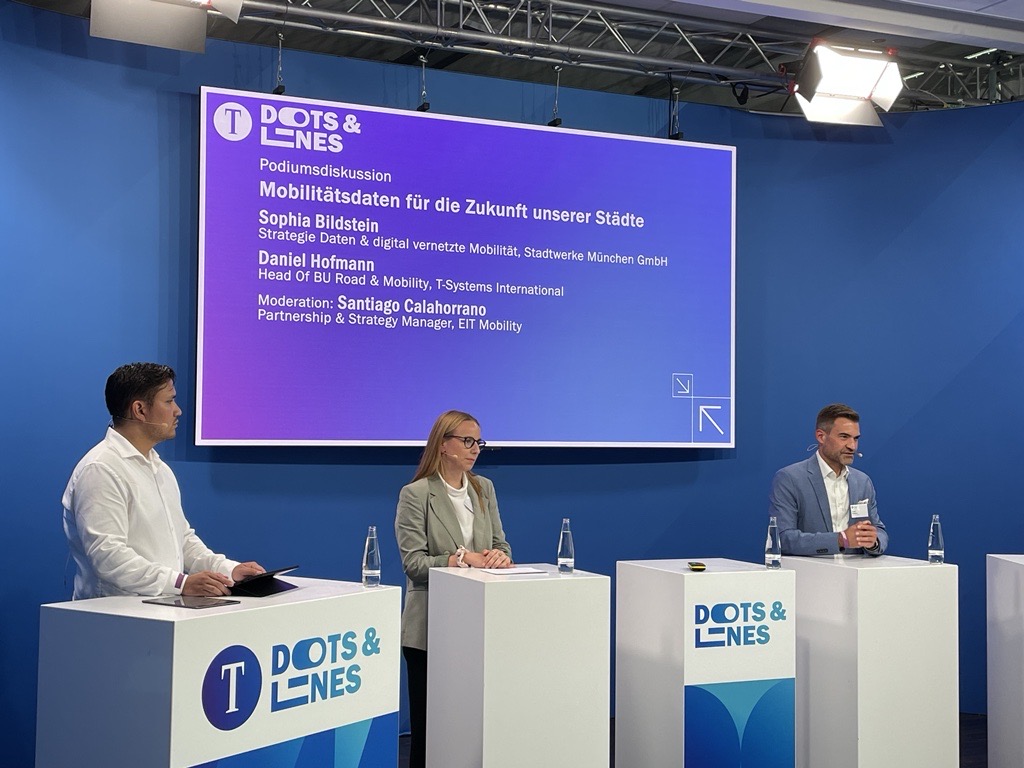 How data &amp; tech shape mobility? From <a href="/HealthPanto/">PANTOHealth</a>'s 30% rail uptime boost to <a href="/vianova_io/">Vianova</a>'s shared mobility platform success, our impact stories showcase digital solutions' transformative effects: eiturbanmobility.eu/news/impact-st…

🙏 <a href="/Live_TSP/">Tagesspiegel Live</a>'s Dots&amp;Lines tech festival for the discussion!