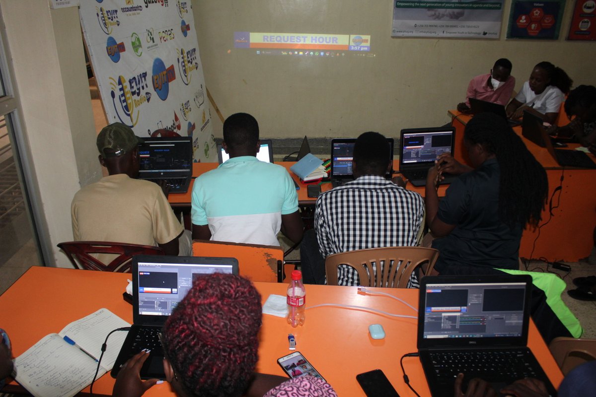 eyit_ug's tweet photo. The Online Media Academy is ongoing with @henrykabuga guiding students from @BishopStuartUniv,
@MISDSince1996
, and Nyamitanga College of Business Studies through TV production and live streaming using OBS. #DIIP #DigitalInnovation #FutureMediaPro https://t.co/2kX0O6NRdn