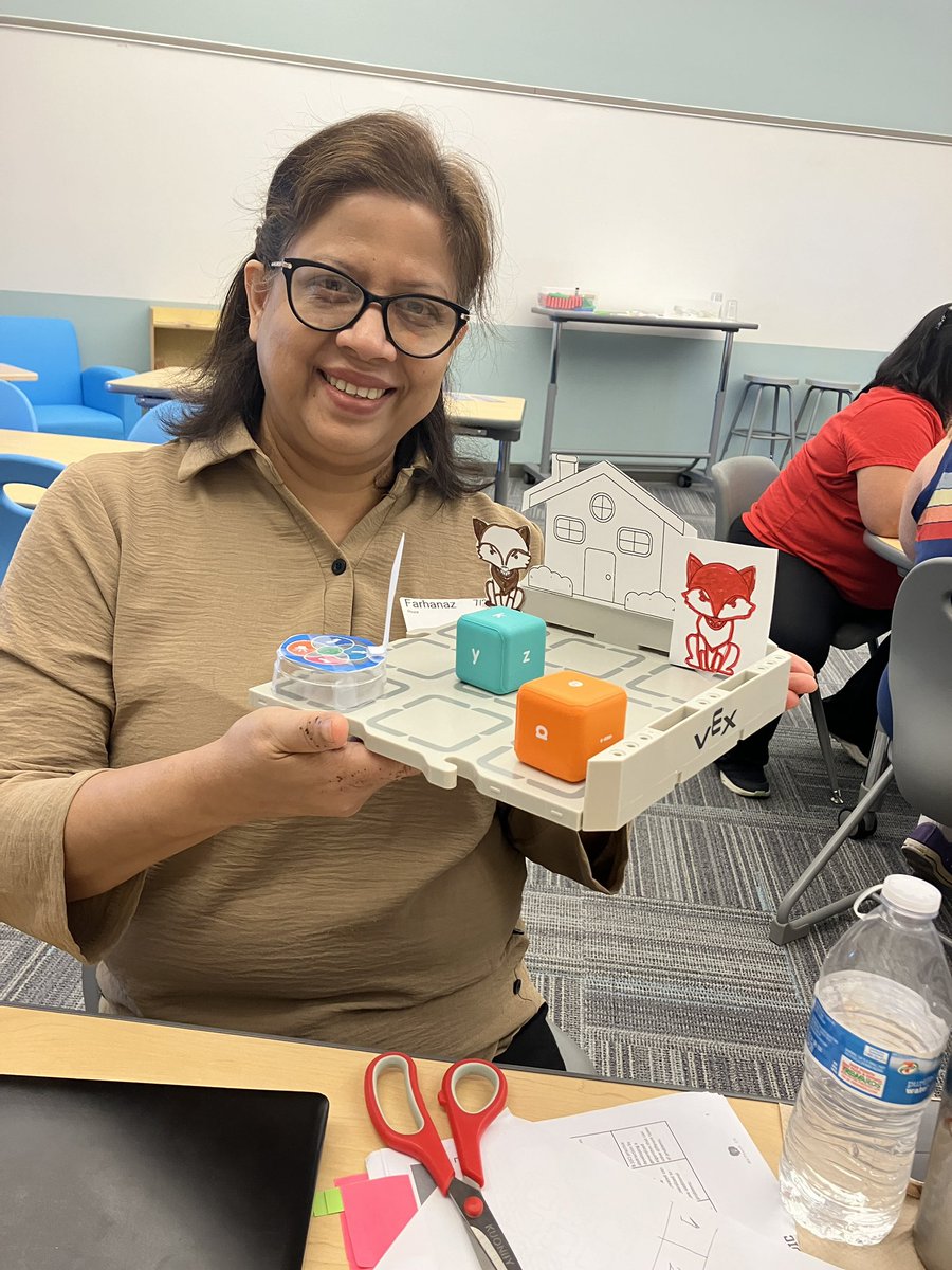 javierfaguilar's tweet photo. Learning #coding with #VEX123 @VEXRobotics
#Launch_K5 session at @ESCRegion11 #CSforYall @weteachcs with Nina
Representing @efwmaschool
@dfwcsta
#networking #learning #teamwork #equity #diversity #confidence #codeisfun #AFEteacher #CSforALL #EveryCanCode #ITeachCode #fun https://t.co/t4PmdwUg2D