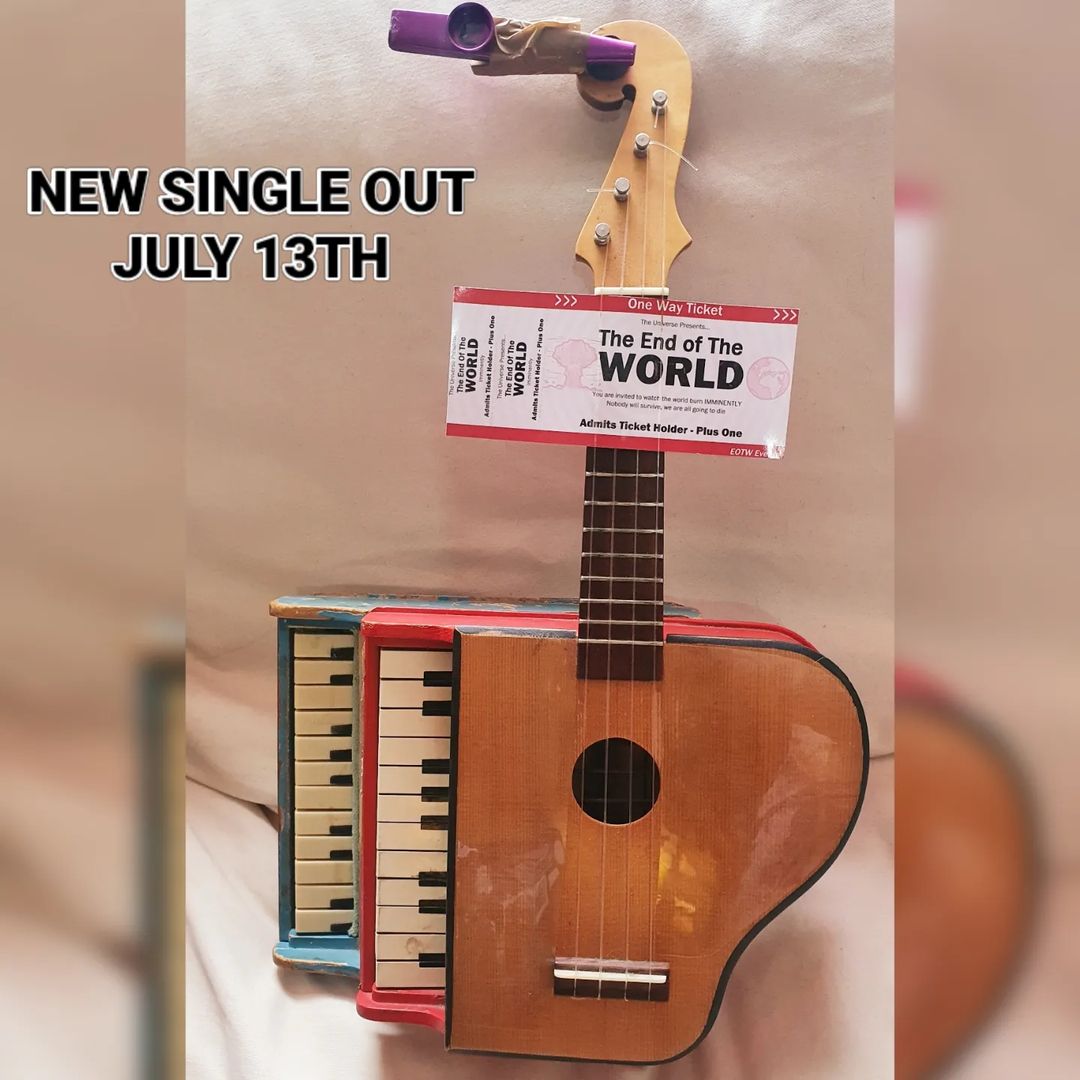 pocketsuke's tweet image. "World Explodes" the first single from my next album comes out on the 13th on the music streaming platform of your choice. GET HYPE!
#kazookeylele #ukulele #kazoo #newmusic #independentmusic #independentartist