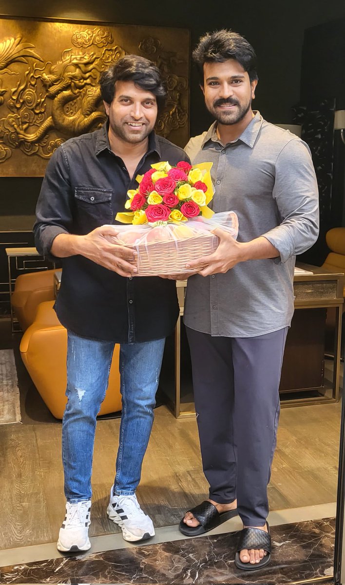 Feeling extremely happy to get the MEGA blessings on my birthday from my most favourite people MEGASTAR <a href="/KChiruTweets/">Chiranjeevi Konidela</a> garu &amp; <a href="/AlwaysRamCharan/">Ram Charan</a> Anna 😇

Forever grateful for your unwavering love &amp; support towards me always. Thankyou 🙏🙇‍♂️