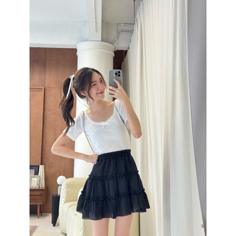 stuffbyrrinnn's tweet photo. ส่งต่อ กระโปรงระบายสีดำ longsaidoo เอว 21-31 ยาว 16

🐈‍⬛ 190รส 🎀

#เสื้อผ้ามือสอง #cintageshop #stylistshop #vghbkk #komegirls #laayhouse  #mon2sun #choosedress #chuuchop #ส่งต่อmon2sun #ส่งต่อstylist #ส่งต่อnewcute #bemingbkk #ส่งต่อคสอ #longsaidoo #longsaiiido #ส่งต่อcintage https://t.co/9BegfQcBne