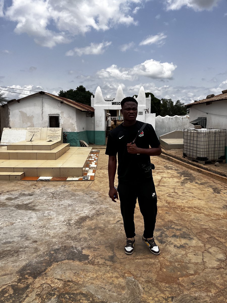 _seyram09's tweet image. Adjusted the shutter speed to 4000 due to the scorching sun. 🤪

📍lawra , upper west . 

#Photography #ShutterSpeed #Sunlight
#heat #upperwest