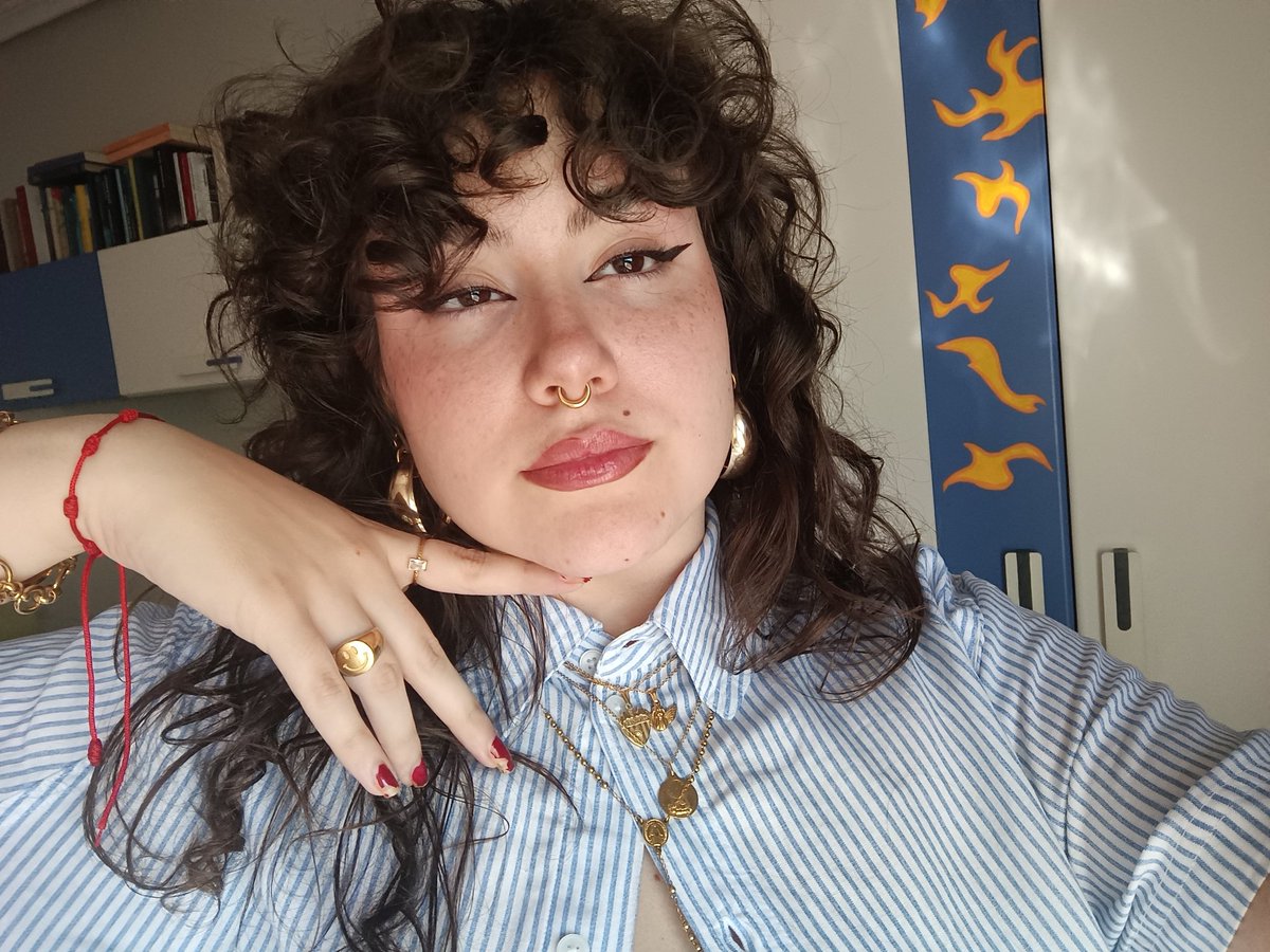 gal•la🪻 tweet media