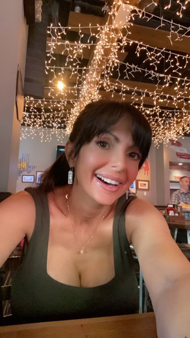 From yesterday Sending love 💕 https://t.co/ybhvrvHVCa<a href="/tag/positiveenergy"class="tags"><span>#positiveenergy</span></a><a href="/tag/positivemindset"class="tags"><span>#positivemindset</span></a>