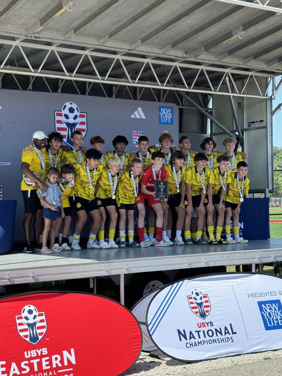 Cooper3498's tweet photo. Left Regionals with a Championship and went undefeated!!! #AGTG https://t.co/c2IjJURi09