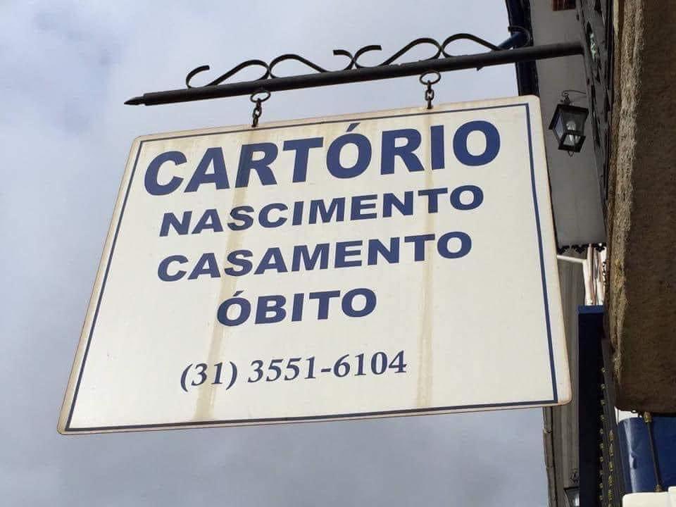 silvialgn90's tweet photo. A vida toda resumida numa placa! https://t.co/0J2TTgBwB8