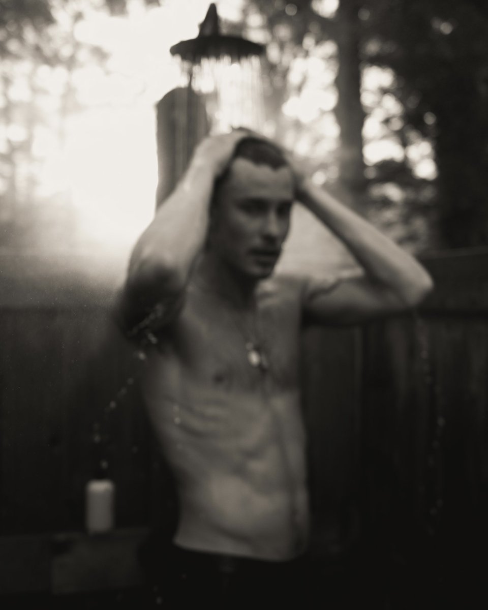 @ Pop Hiveᴿᴾ  |  #PopHivexRP

𝘽𝙡𝙖𝙠𝙚 𝙂𝙧𝙖𝙮 [<a href="/chaudfxtxir_/">𝘽𝙡𝙖𝙠𝙚. ¡YA SOY PAPÁ!</a> ] stuns in new shower photos.