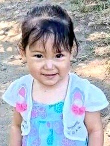 gracielita_g's tweet photo. Otra nena de 5 años que desaparece en #Corrientes!!! Está toda la provincia buscando a Loan y se desaparece Ámbar. Esto no se puede creer!

Tienen que hacer algo urgente en las provincias del norte!

#Loan #LoanDaniloPeña #CasoLoan https://t.co/Z19DfMmds5