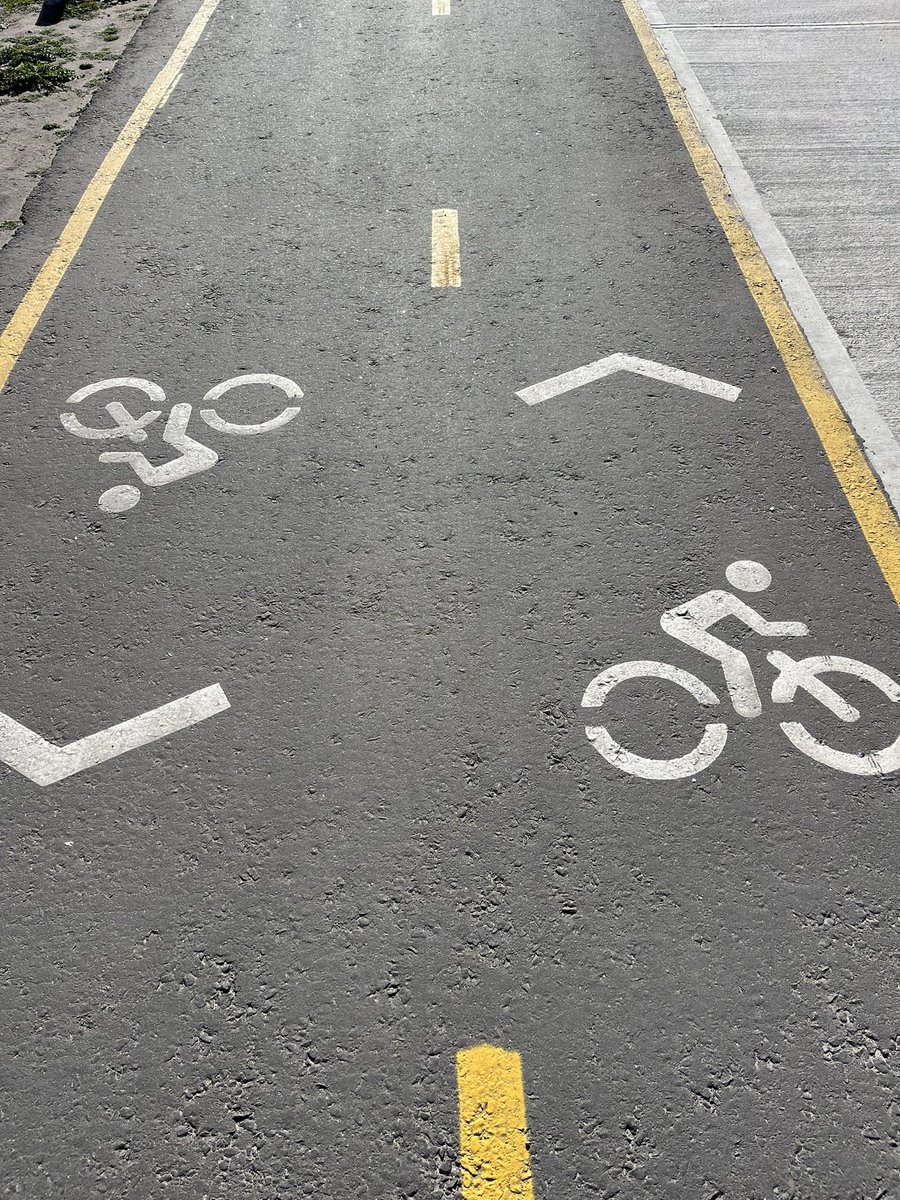 Bra Rosso tweet media