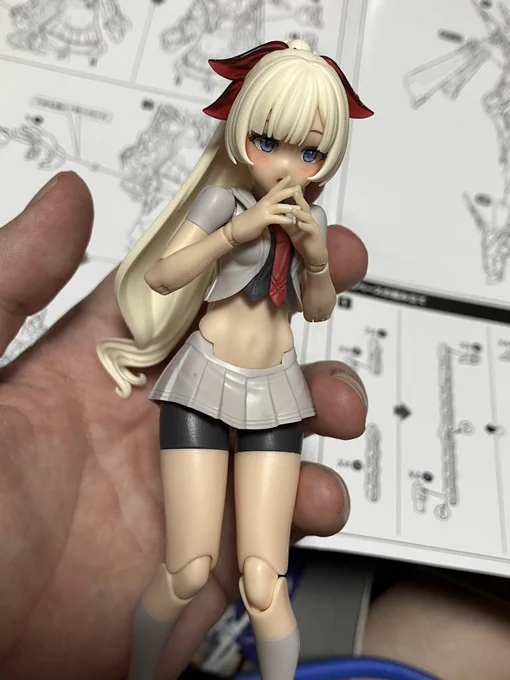バスタードールパラディンを組んだ ウム、相変わらず超組み易くて良いキットじゃのう… ただ全部に共通して言えるんだけど フルアーマー装備にするとマジで可動が死ぬのがね… パラディンはもうコレ肩がさ!上がらないんですよ! まぁフルアーマーの定めっちゃそうなんだが