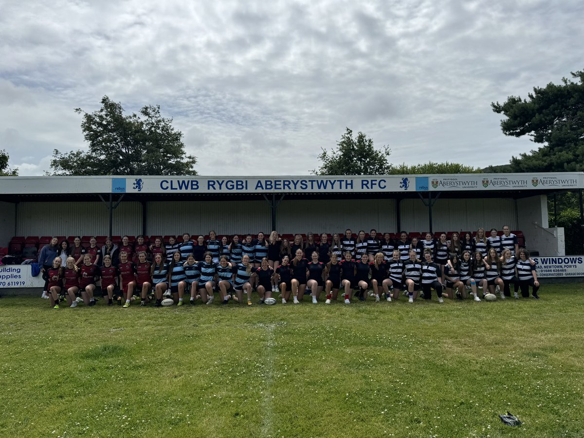 Swyddog Rygbi Penweddig tweet media