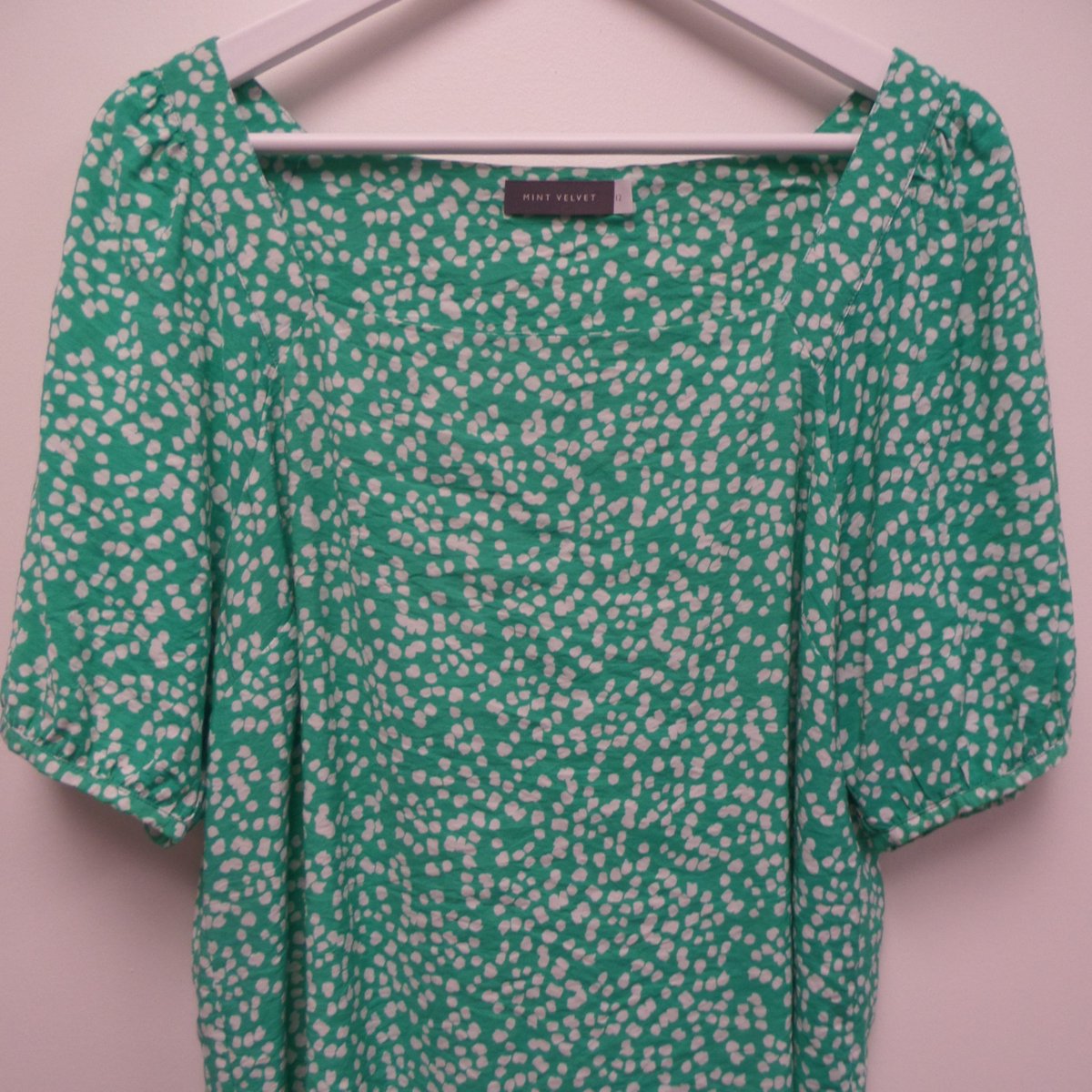 Shop sustainably and support our hospice! 🛒 

Discover a fantastic selection of second-hand clothing on our Vinted store. Every purchase directly supports our hospice, helping us continue providing essential care for patients in need.

Shop now ➡️ vinted.co.uk/member/1686801…