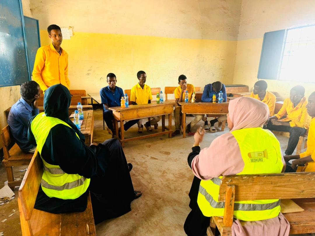 sedhuro's tweet image. Empowering boys with life skills is crucial in preventing child early forced marriage (CEFM). Let&apos;s create a positive community free from harmful social norms together. Thanks for the support, @NorChurchAid! #EndCEFM #EmpowerYouth&quot;
Baletxaawo Somalia